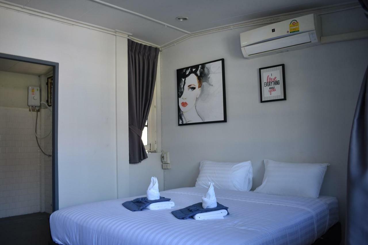 Maya Bed And Food Hostel Chiang Mai Zewnętrze zdjęcie