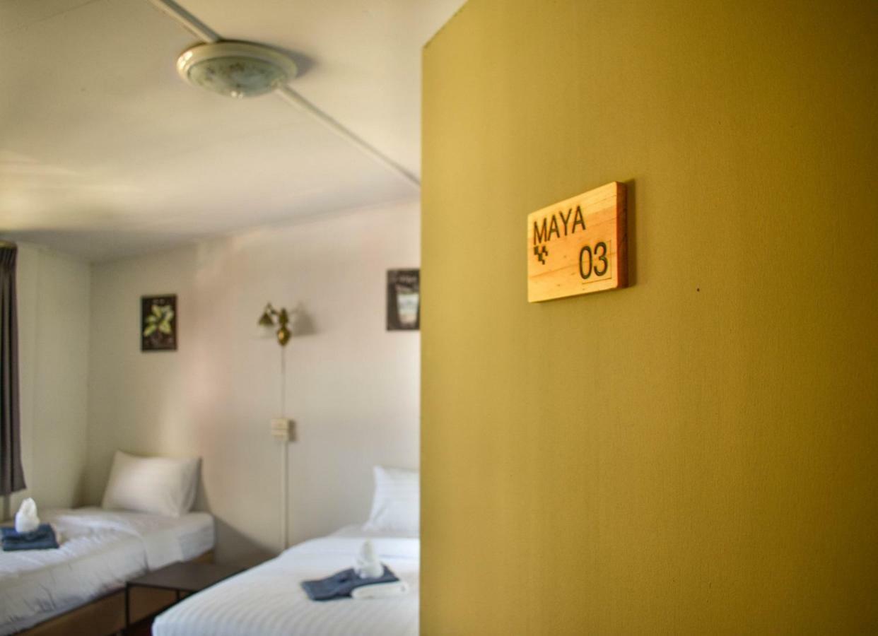 Maya Bed And Food Hostel Chiang Mai Zewnętrze zdjęcie