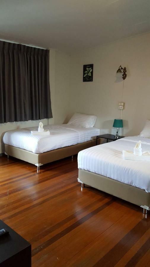 Maya Bed And Food Hostel Chiang Mai Zewnętrze zdjęcie