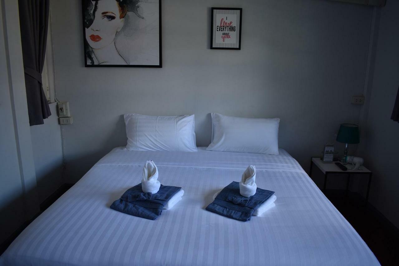 Maya Bed And Food Hostel Chiang Mai Zewnętrze zdjęcie